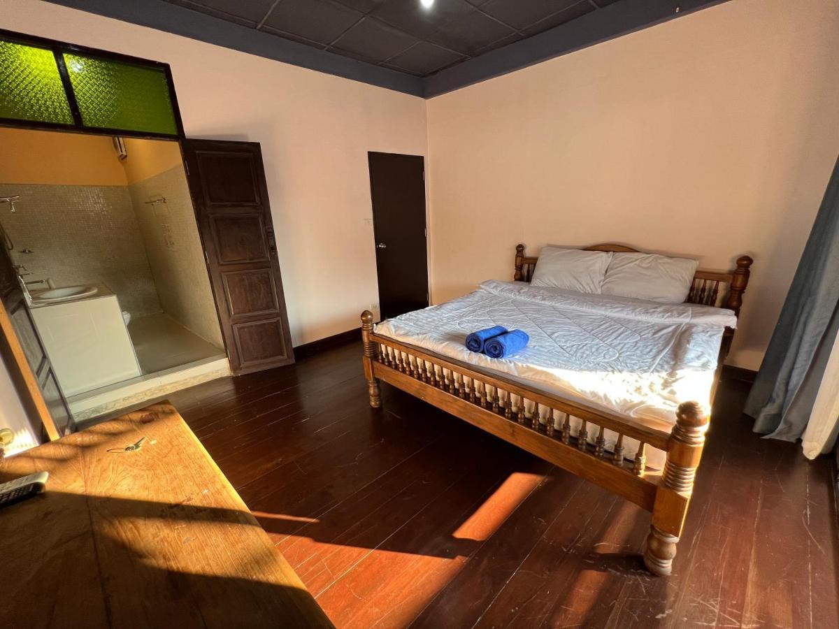 Madera House Chiang Mai Hotell Exteriör bild